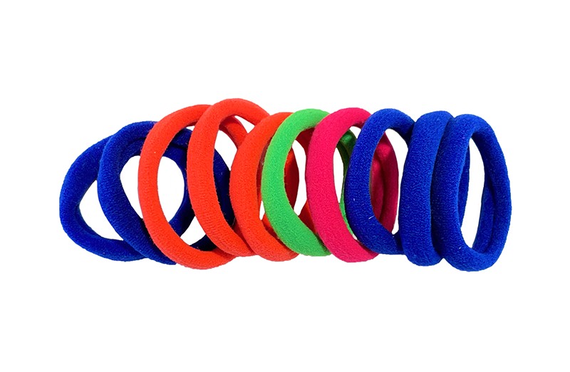 Handig setje van 10 middelgrote haarelastiekjes. 
In de vrolijke kleurtjes blauw, oranje en groen 