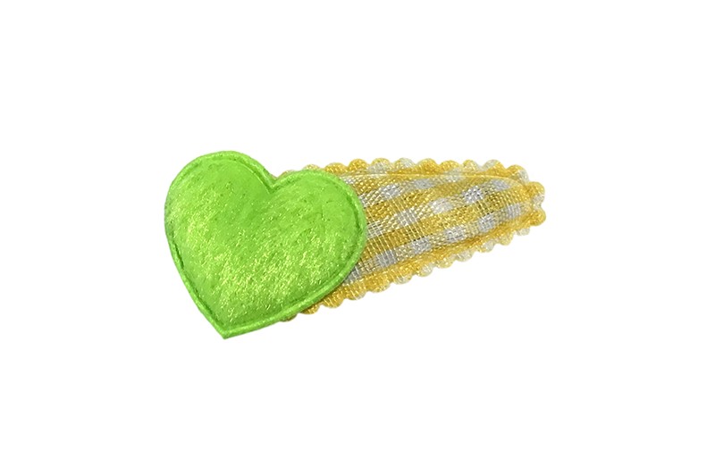 Vrolijk geel wit geruit baby peuter haarspeldje met een fel groen fluffie hartje. 