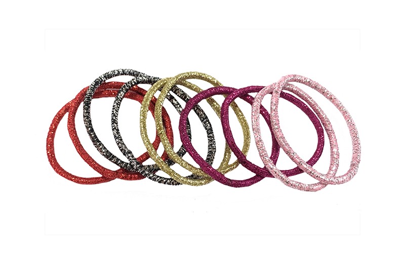 Handig setje van 10 glitter elastiekjes in verschillen kleurtjes: roze, goud, rood, lichtroze, zilver paars. 
